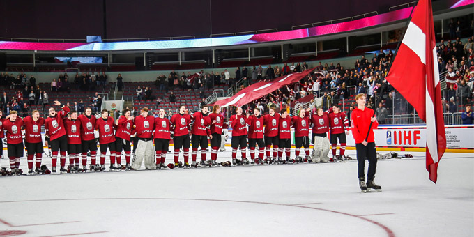 Латвия досрочно выиграла юниорский чемпионат мира в группе "А" первого дивизиона