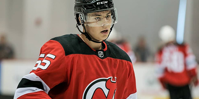 НХЛ | "Нью-Джерси" заключил контракт с 20-летним белорусским форвардом