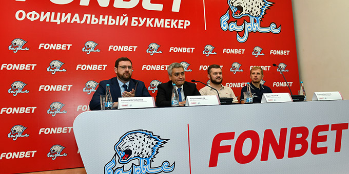 "Готовы вкладываться в развитие казахстанского хоккея". FONBET и "Барыс" подписали спонсорское соглашение