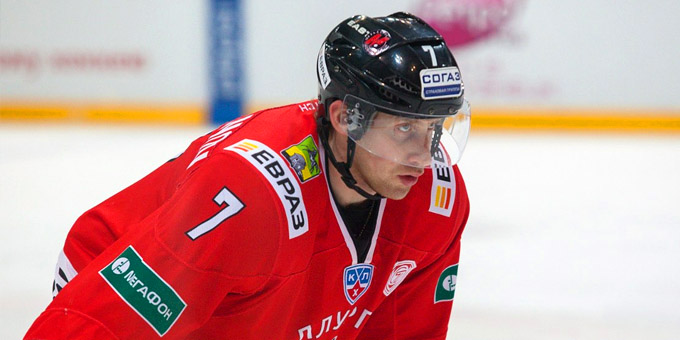 Поигравший четыре сезона в КХЛ Денис Курепанов перешёл в "Бейбарыс"
