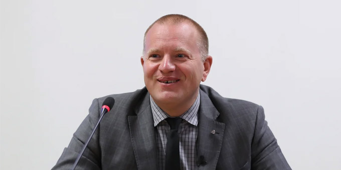 Главный арбитр КХЛ Алексей Анисимов рассказал об изменениях в правилах