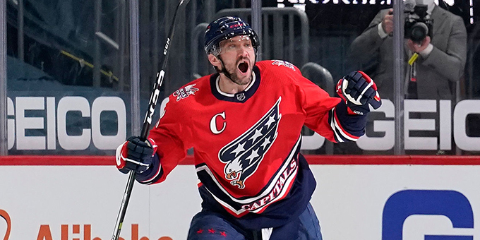 Александр Овечкин вышел на чистое шестое место в списке бомбардиров за всю историю НХЛ