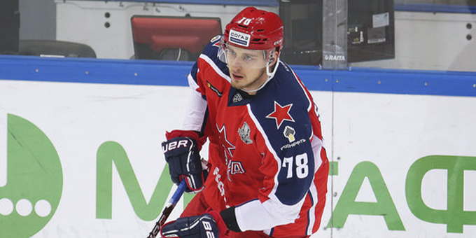 "Чикаго" разрешил Максиму Шалунову подписать контракт с другим клубом НХЛ