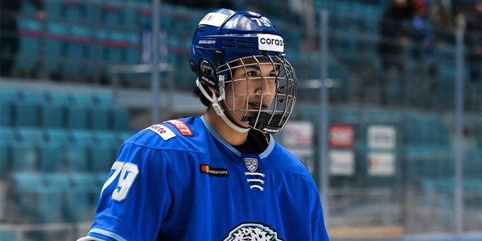 Алдияр Нурлан стал самым молодым дебютантом в истории "Барыса" в КХЛ