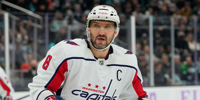 Александр Овечкин стал первым российским игроком, набравшим 1350 очков за карьеру в НХЛ