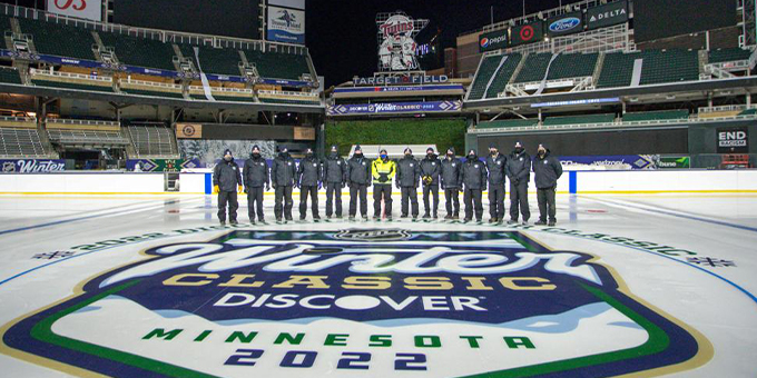 НХЛ готовится провести матч под открытым небом в первый день нового года