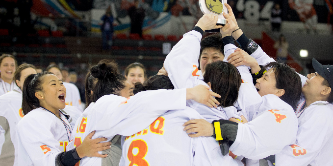 Женская сборная Китая выиграла чемпионат мира и вышла в группу "А"