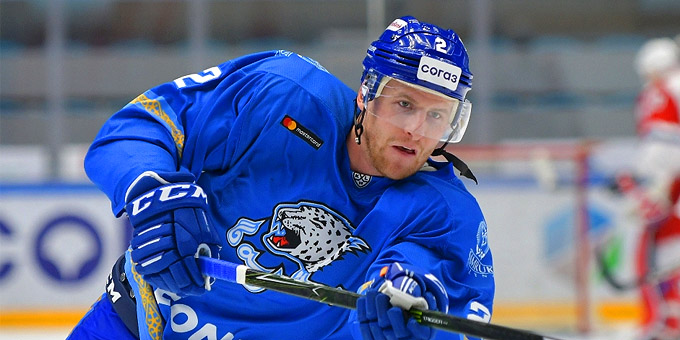 Клуб НХЛ принял решение по бывшему хоккеисту "Барыса"