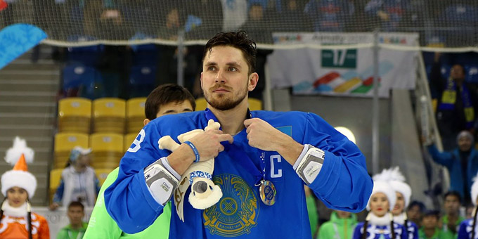 Экс-форвард сборной Казахстана высказался об эффективности хоккейных сборов и рассказал, кому они нужны