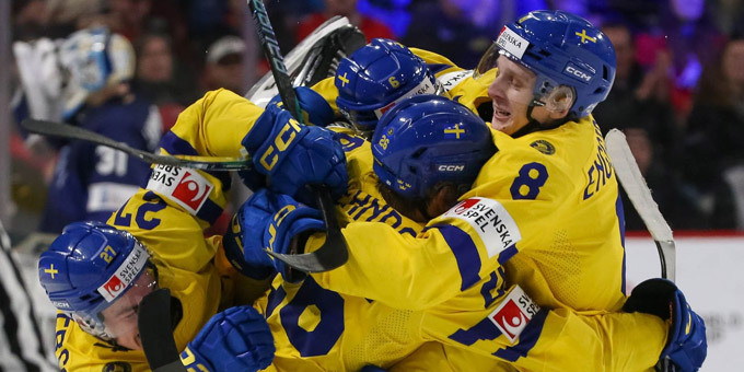 Швеция обыграла Финляндию в четвертьфинале молодёжного чемпионата мира