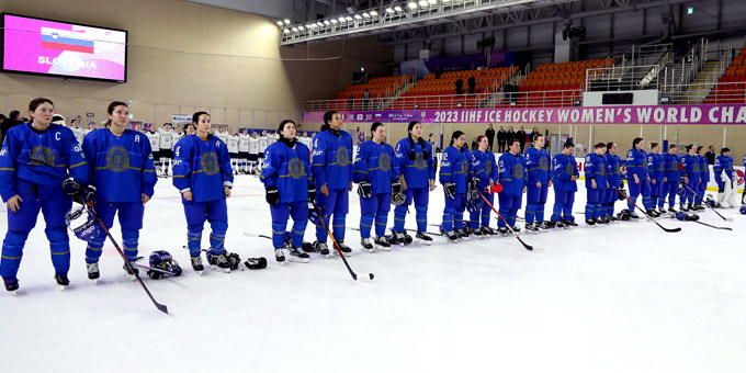 Женская сборная Казахстана проиграла все матчи на чемпионате мира и вылетела во второй дивизион
