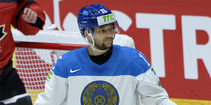 Егор Петухов рассказал, что у российских хоккеистов, пойманных на незаконном двойном гражданстве, пошатнулась психика