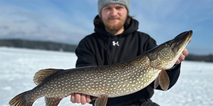 Копье улов. Копье улов где. Копье улов где. Копье улов где. Копье с рыбалки геншин.