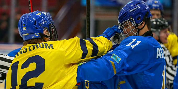 Юниорская сборная Казахстана крупно проиграла Швеции