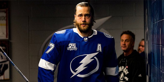 Экс-игрок "Барыса" вышел на чистое девятое место среди защитников по передачам в плей-офф в истории НХЛ