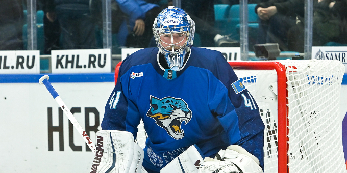 Адам Шил провёл дебютный матч в КХЛ