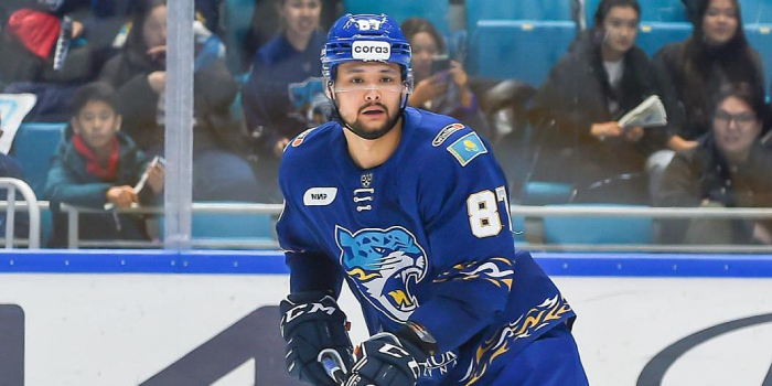 Адиль Бекетаев провёл 200 матчей в КХЛ