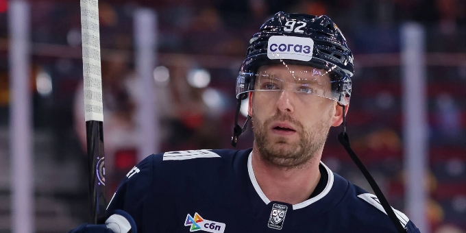 Источник опроверг информацию о возможном расторжении контракта Евгения Кузнецова