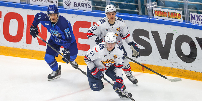 "Отыграть одну шайбу астанчанам удалось только в начале третьего периода". КХЛ - о поражении "Барыса" от "Металлурга"