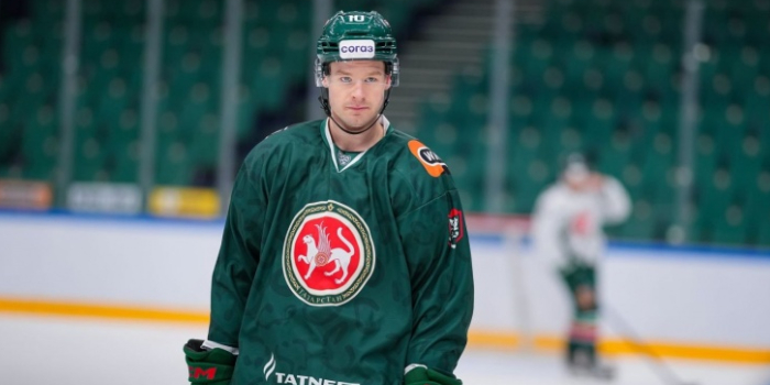 "Барыс" проявляет интерес к форварду "Ак Барса" Брэндону Биро