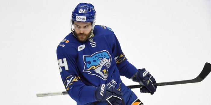 Кирилл Савицкий: "Играя против таких сильных команд, приходится где-то надёжнее действовать в обороне"