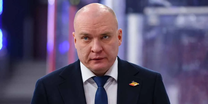 "Металлург" продлил контракт с Андреем Разиным