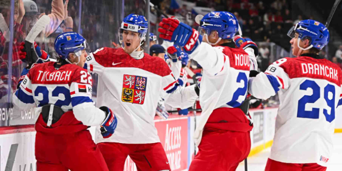 Чехия обыграла сборную Канады в матче с 10 голами и вышла в финал молодёжного чемпионате мира