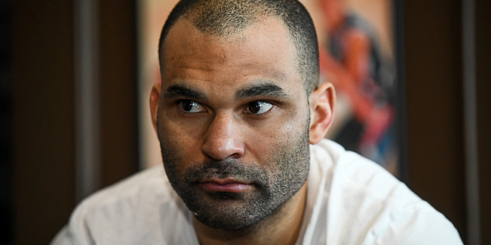 "Там бывают взятки и откаты, кто-то хочет себе что-то урвать". Найджел Доус - о переезде в КХЛ, жизни в Астане, паспорте Казахстана, коррупции и откатах в "Барысе"