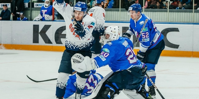 "Торпедо" встретится с "Кулагером" в матчах за третье место