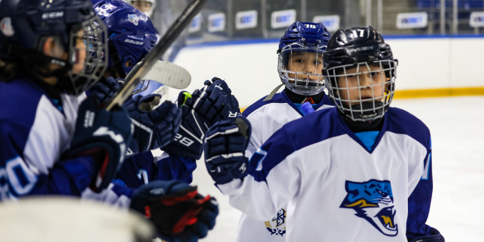 "Барыс" и D13 в лидерах. Итоги первого дня Almaty Nova Cup