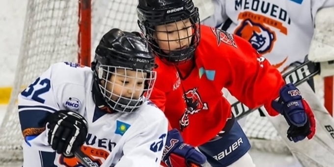 "Авангард" и D13 лидируют. Итоги второго дня Almaty Nova Cup